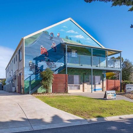 Phillip Island Off-Track Accommodation คาวเวส ภายนอก รูปภาพ