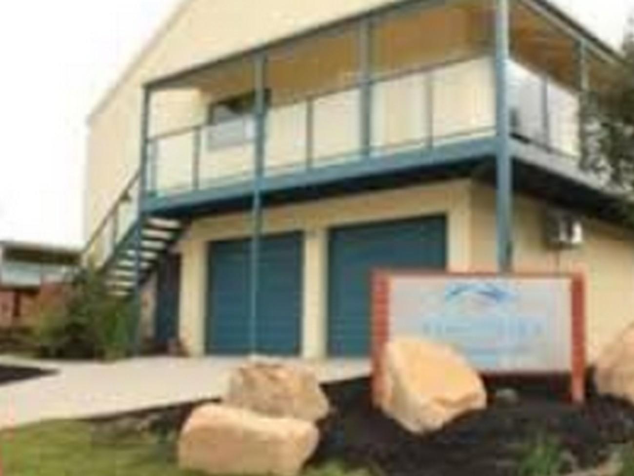 Phillip Island Off-Track Accommodation คาวเวส ภายนอก รูปภาพ