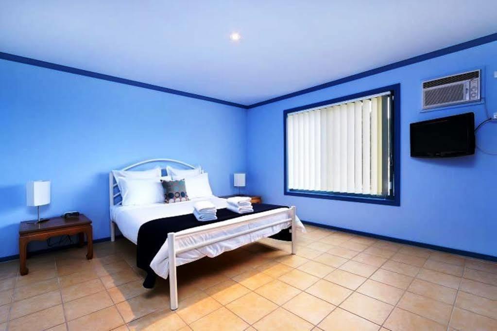 Phillip Island Off-Track Accommodation คาวเวส ภายนอก รูปภาพ