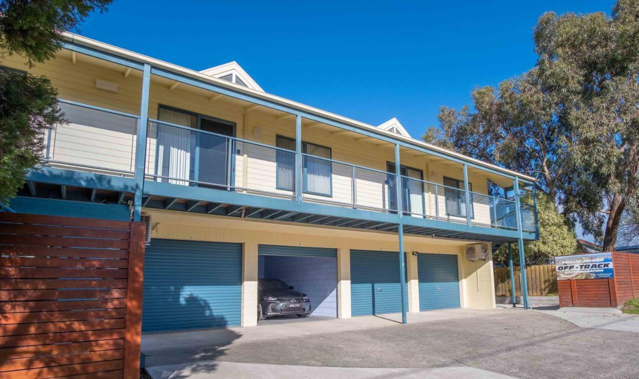 Phillip Island Off-Track Accommodation คาวเวส ภายนอก รูปภาพ