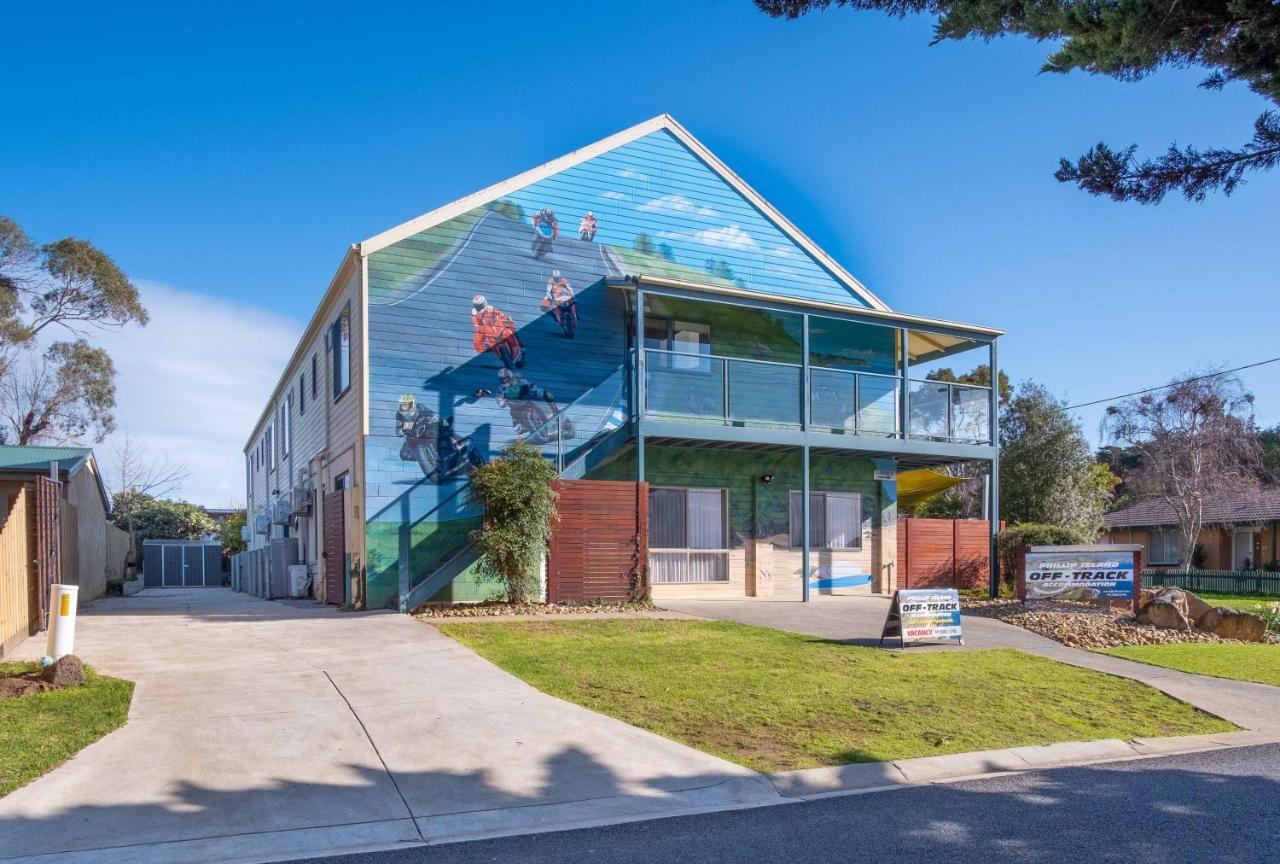 Phillip Island Off-Track Accommodation คาวเวส ภายนอก รูปภาพ