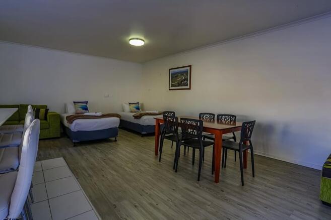 Phillip Island Off-Track Accommodation คาวเวส ภายนอก รูปภาพ