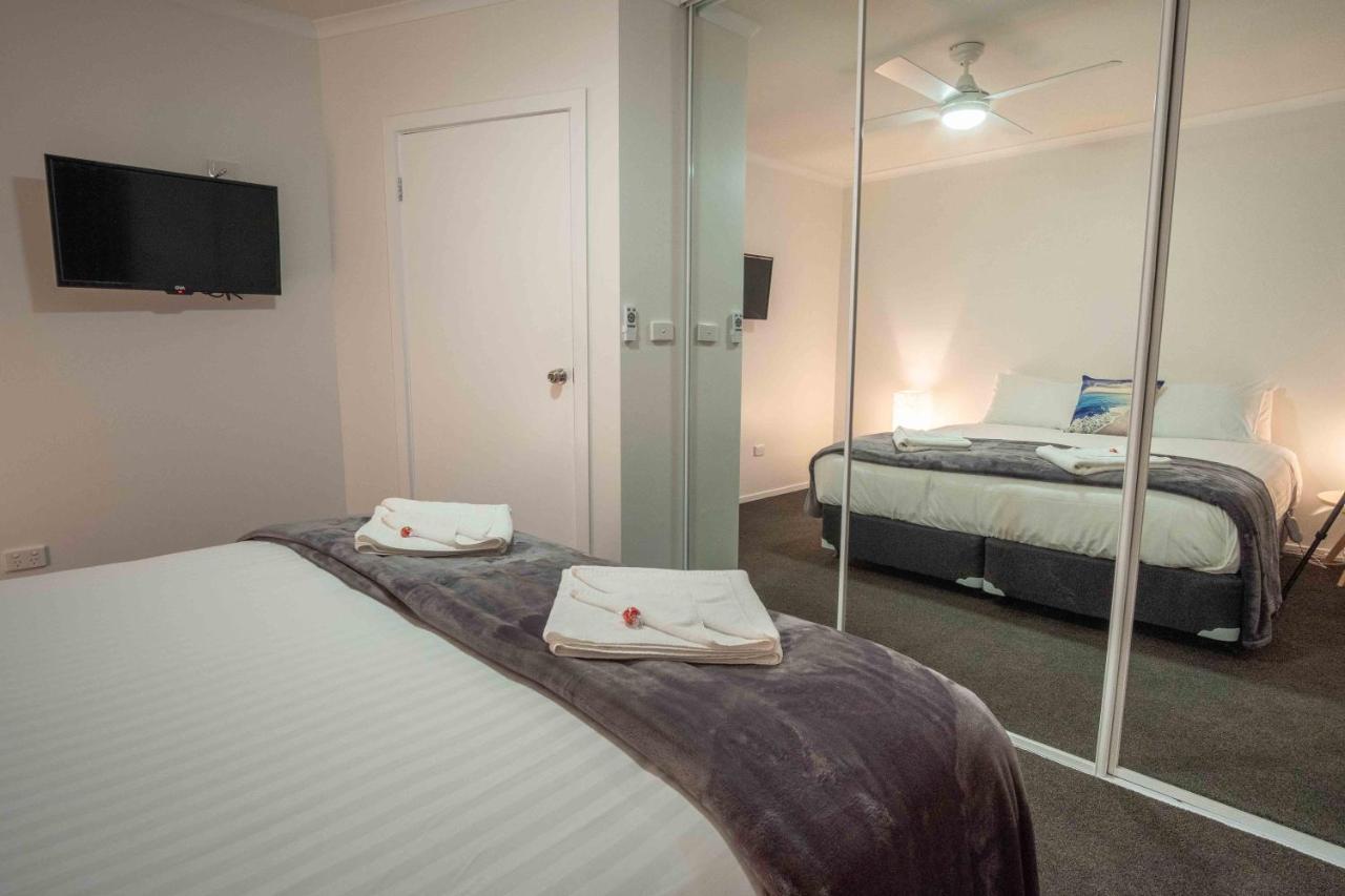 Phillip Island Off-Track Accommodation คาวเวส ภายนอก รูปภาพ